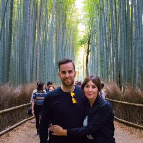 Bert Devriese, oprichter van Berts Goedkope Vliegtickets, in het bamboebos van Arashiyama, Kyoto