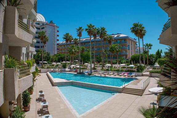 Aqua Hotel Montagut