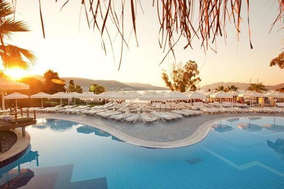 Hotel Salmakis Beach Resort & Spa