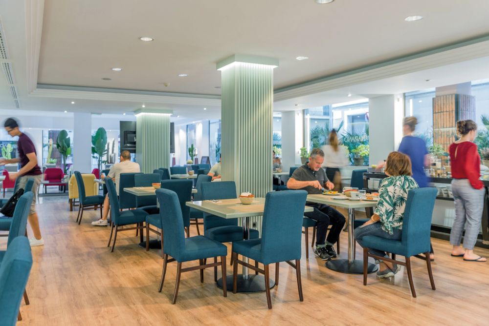 Aparthotel Mariano Cubi