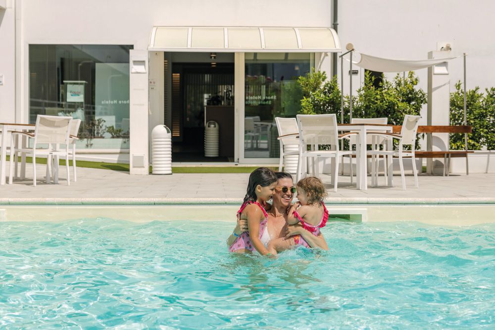 Color Mokambo Shore Easy Family Hotel