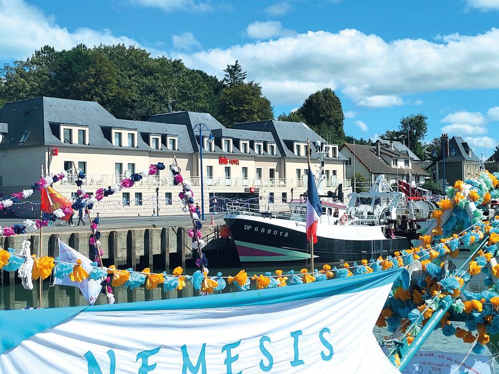 Hotel Ibis Port-En-Bessin