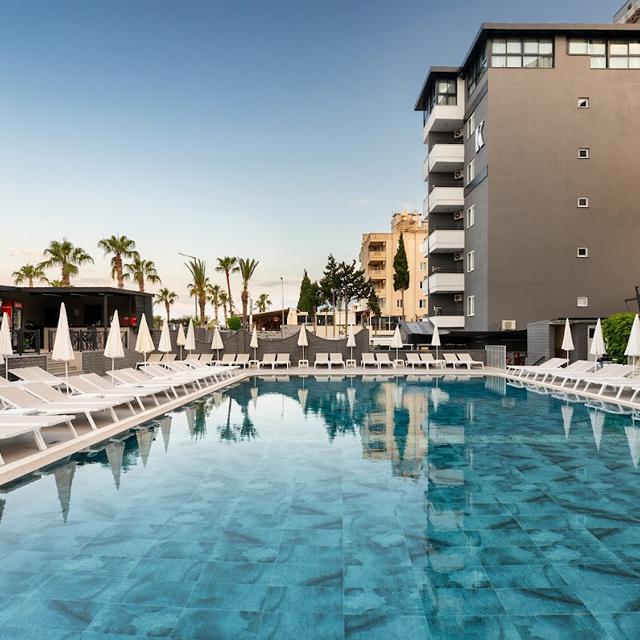 Hotel Kaila Krizantem