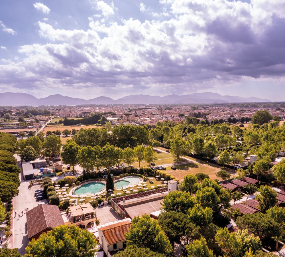 Viareggio Family Collection